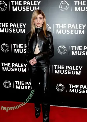 Natalia Dyer / nattyiceofficial nude photo #0968