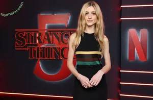 Natalia Dyer / nattyiceofficial nude photo #0978