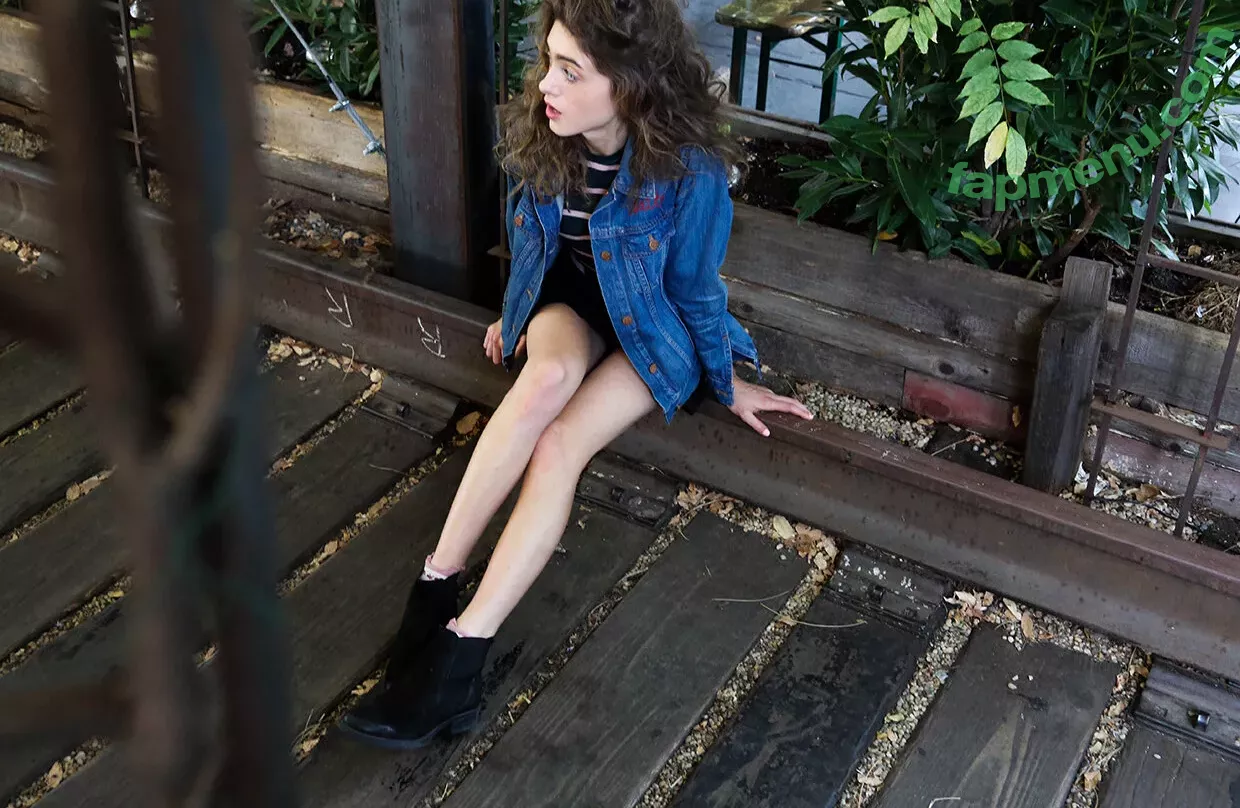 Natalia Dyer nude photo #0094 (nattyiceofficial)