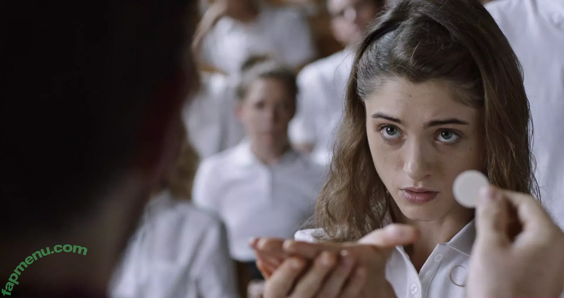 Natalia Dyer nude photo #0217 (nataliadyer / nataliedyerfans / nattyiceofficial)