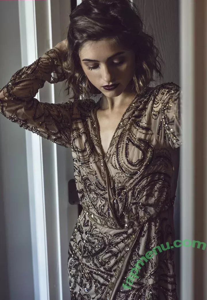 Natalia Dyer nude photo #0441 (nattyiceofficial)