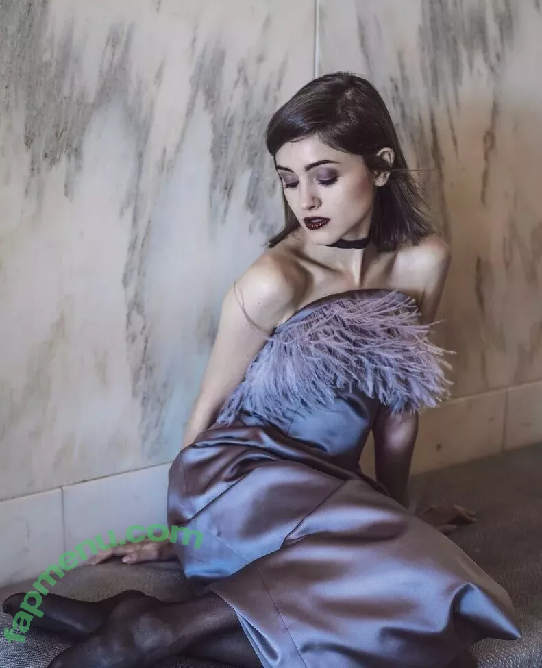 Natalia Dyer nude photo #0443 (nattyiceofficial)