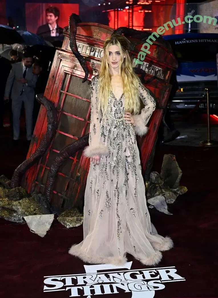 Natalia Dyer nude photo #0870 (nattyiceofficial)