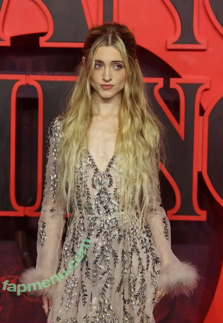 Natalia Dyer nude photo #0887 (nattyiceofficial)