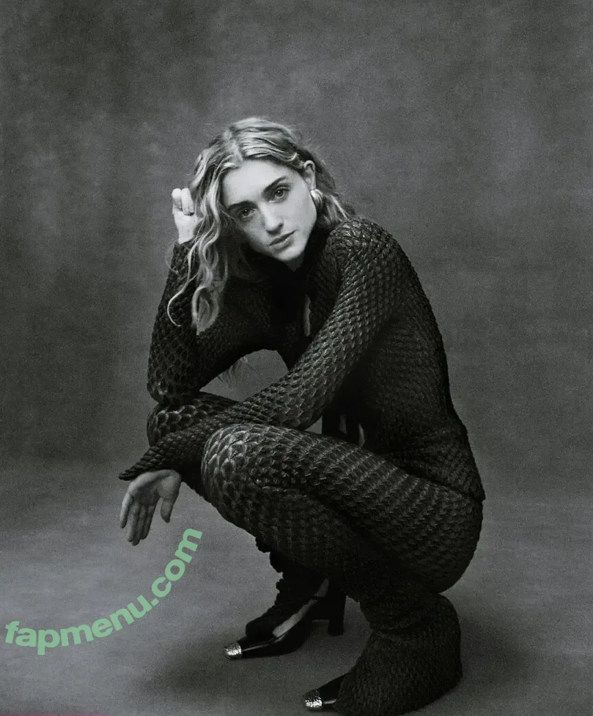 Natalia Dyer nude photo #0916 (nattyiceofficial)