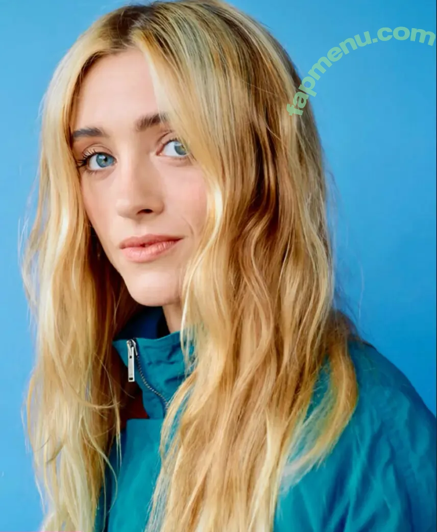 Natalia Dyer nude photo #0936 (nattyiceofficial)