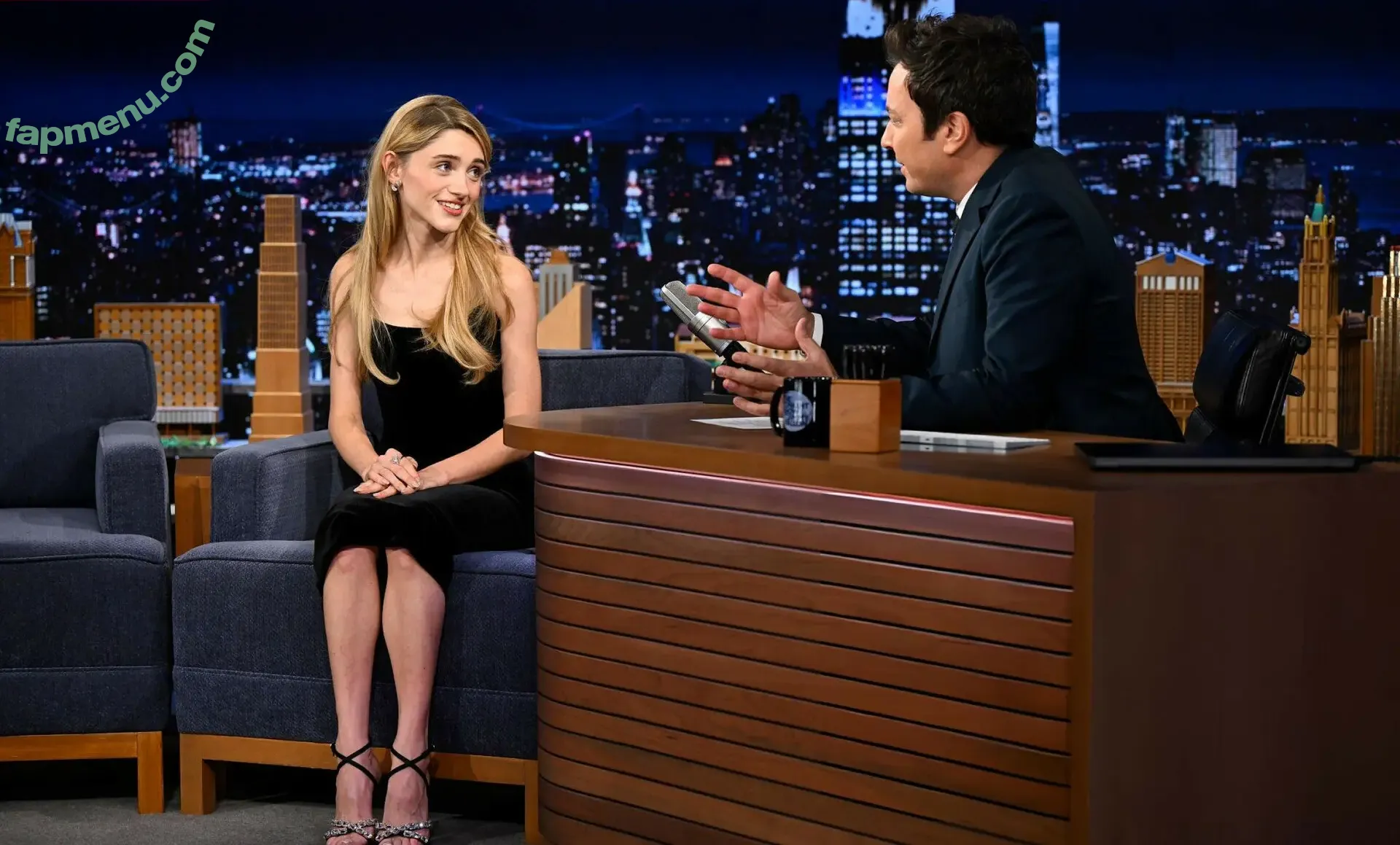 Natalia Dyer nude photo #0939 (nattyiceofficial)