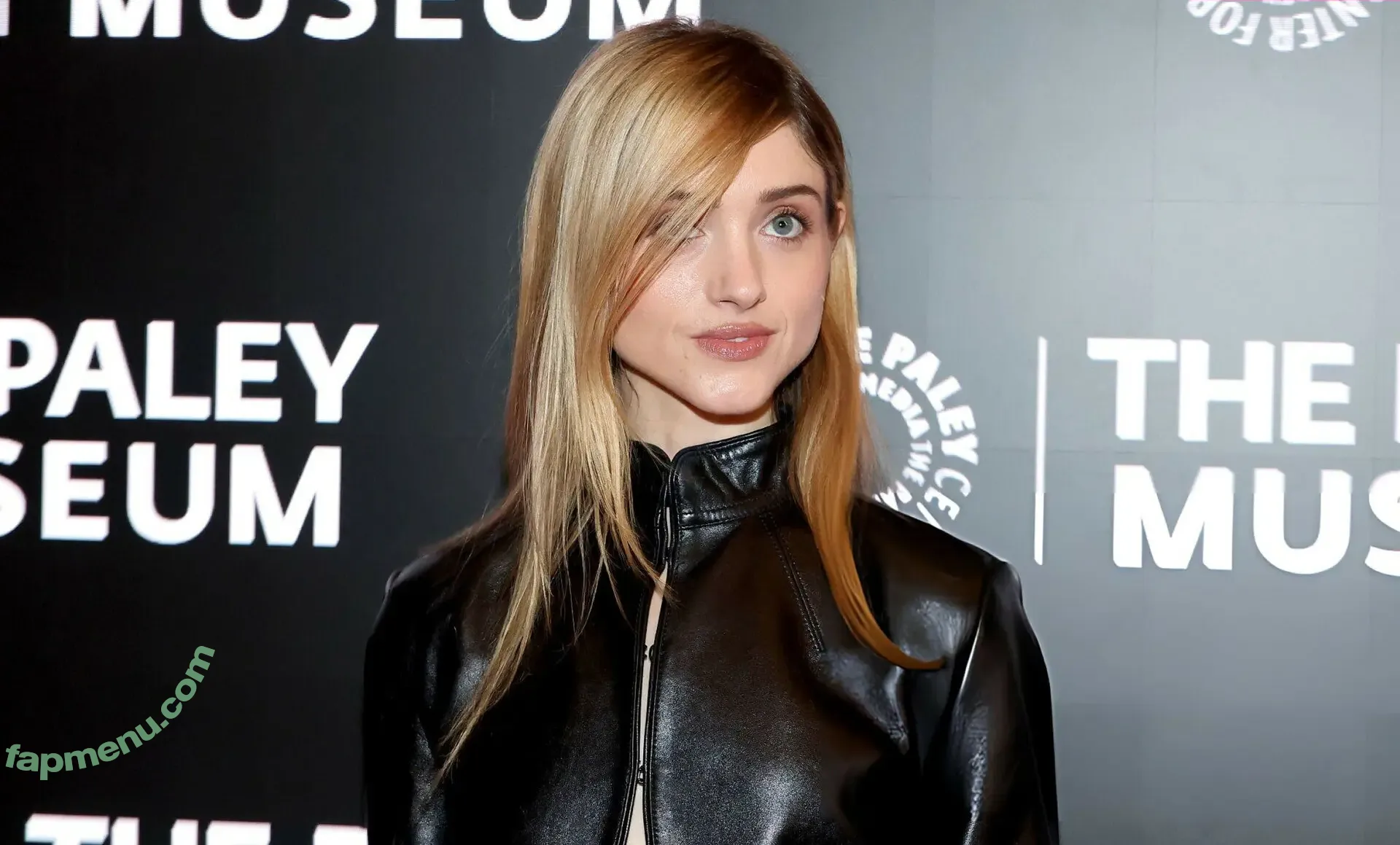 Natalia Dyer nude photo #0970 (nattyiceofficial)