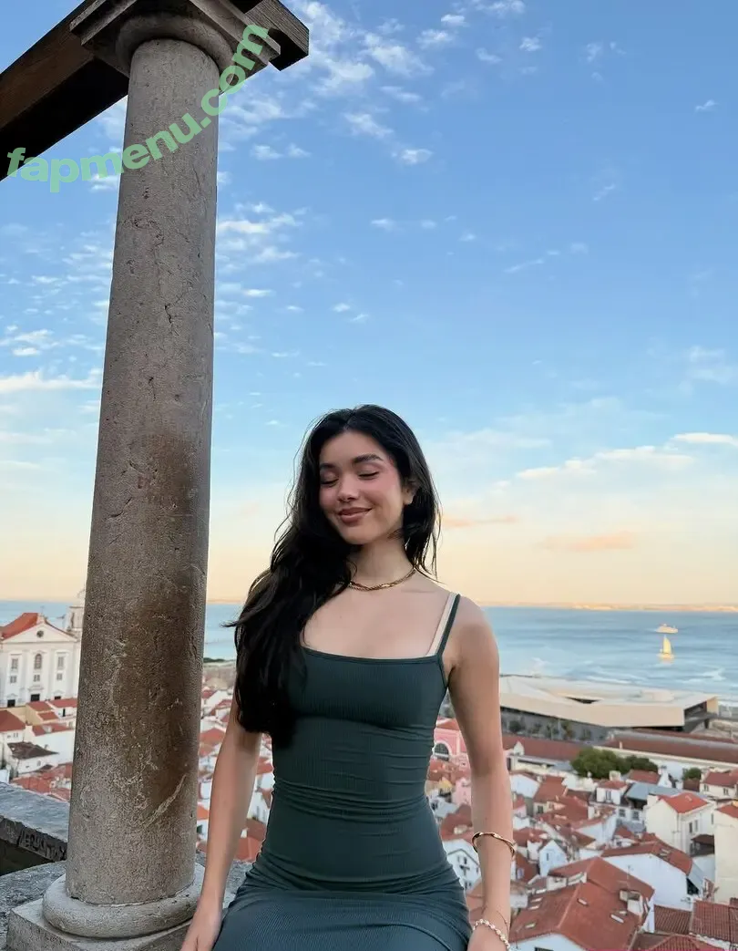 Natalia Estrada nude photo #0012 (nataxtrada)