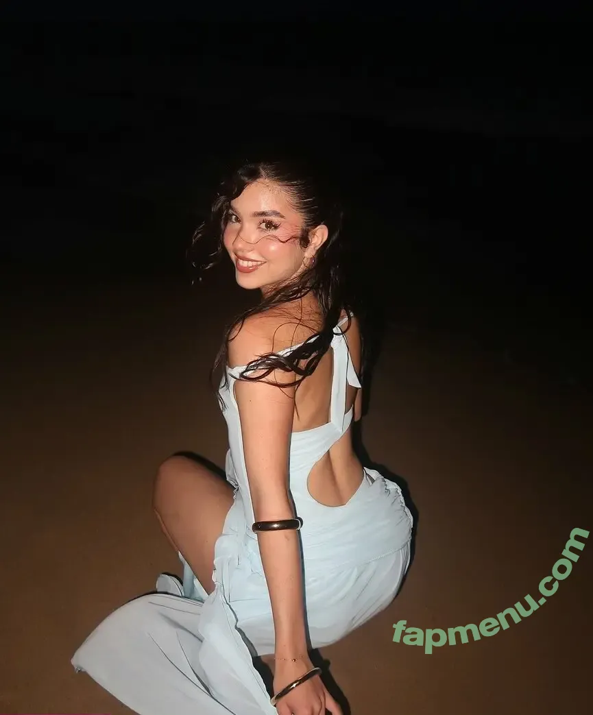 Natalia Estrada nude photo #0023 (nataxtrada)