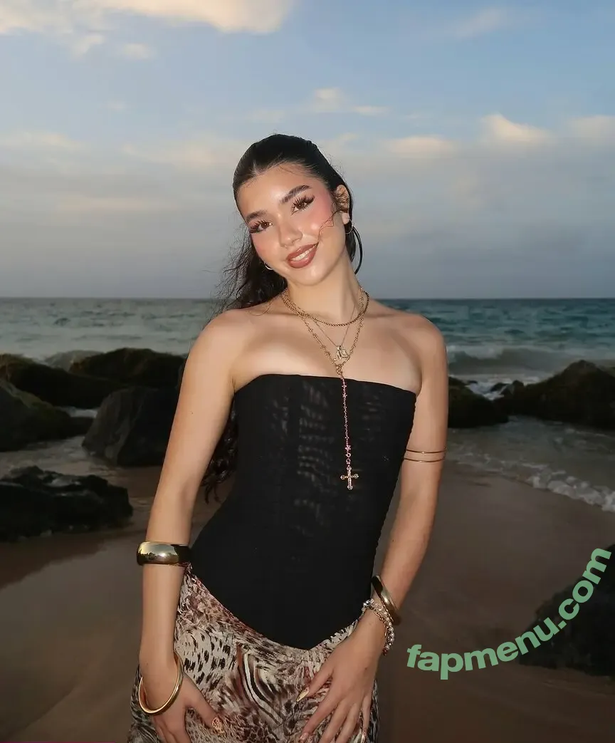 Natalia Estrada nude photo #0036 (nataxtrada)