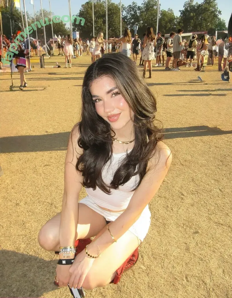 Natalia Estrada nude photo #0059 (nataxtrada)