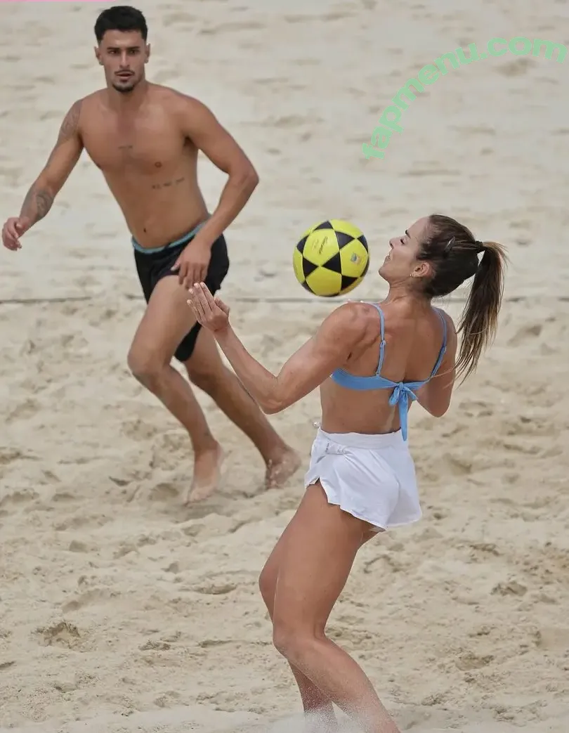 Natália Guitler nude photo #0029 (nataliaguitler)