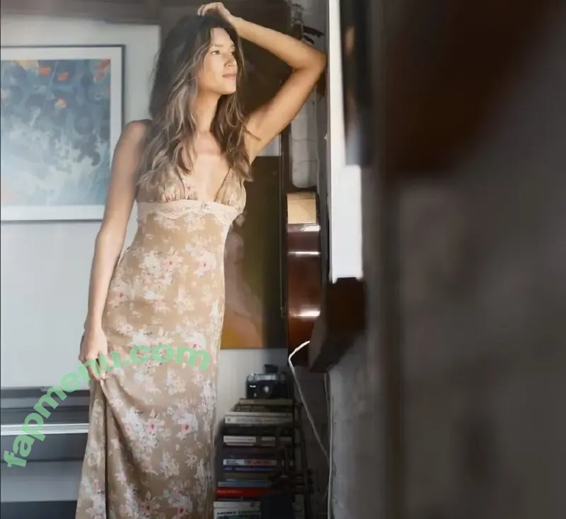 Natalia Lalonde nude photo #0054 (natalialalonde)