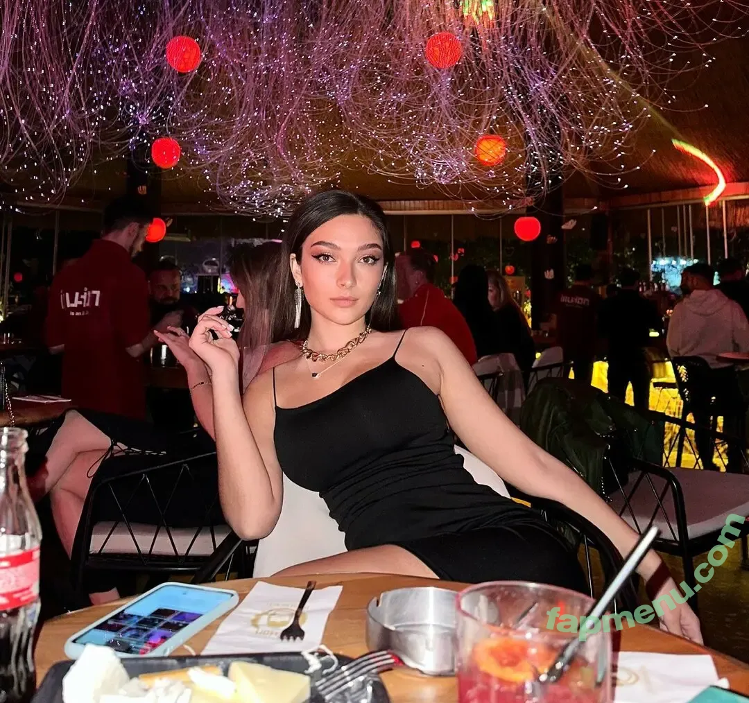 Natalia Olednik nude photo #0073 (natalia.olednik)