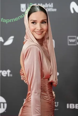Natalia Oreiro / nataliaoreirosoy nude photo #0170