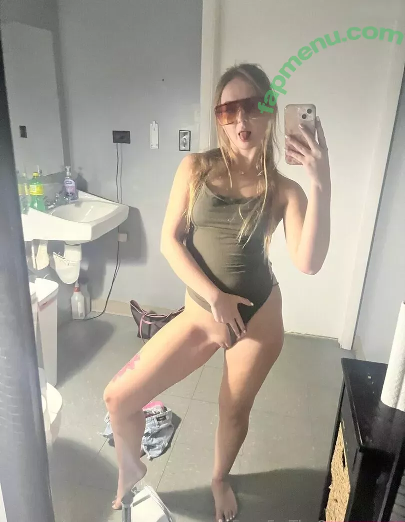 Natalia Queen nude photo #0264 (nataliaqueenofficial / thenataliaqueen)