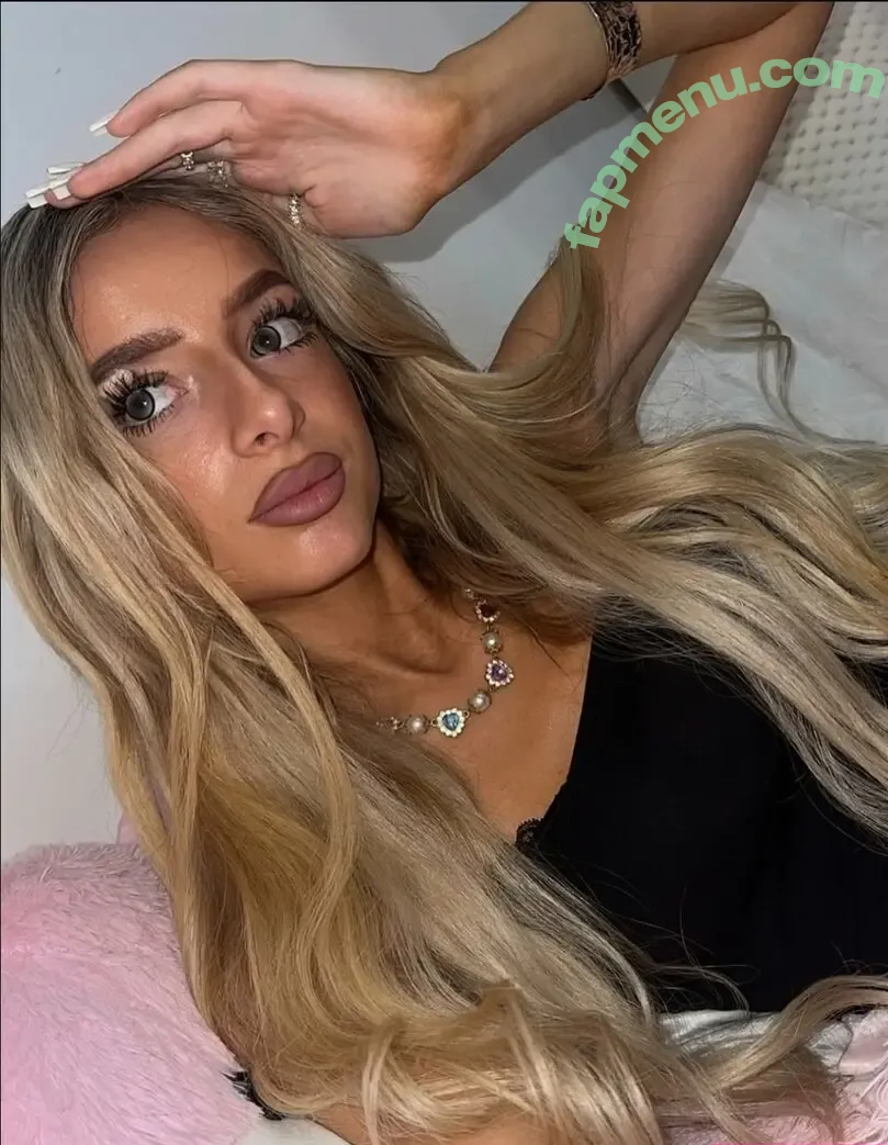 Natalia Tworek nude photo #0030 (__natixxa__ / __onlyforfun__)