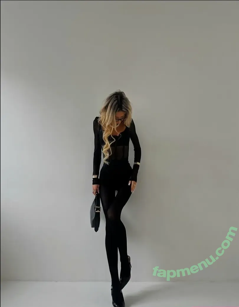 Natalia Tworek nude photo #0047 (__natixxa__ / __onlyforfun__)