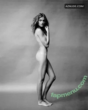 Natalia Vodianova / natasupernova nude photo #0076