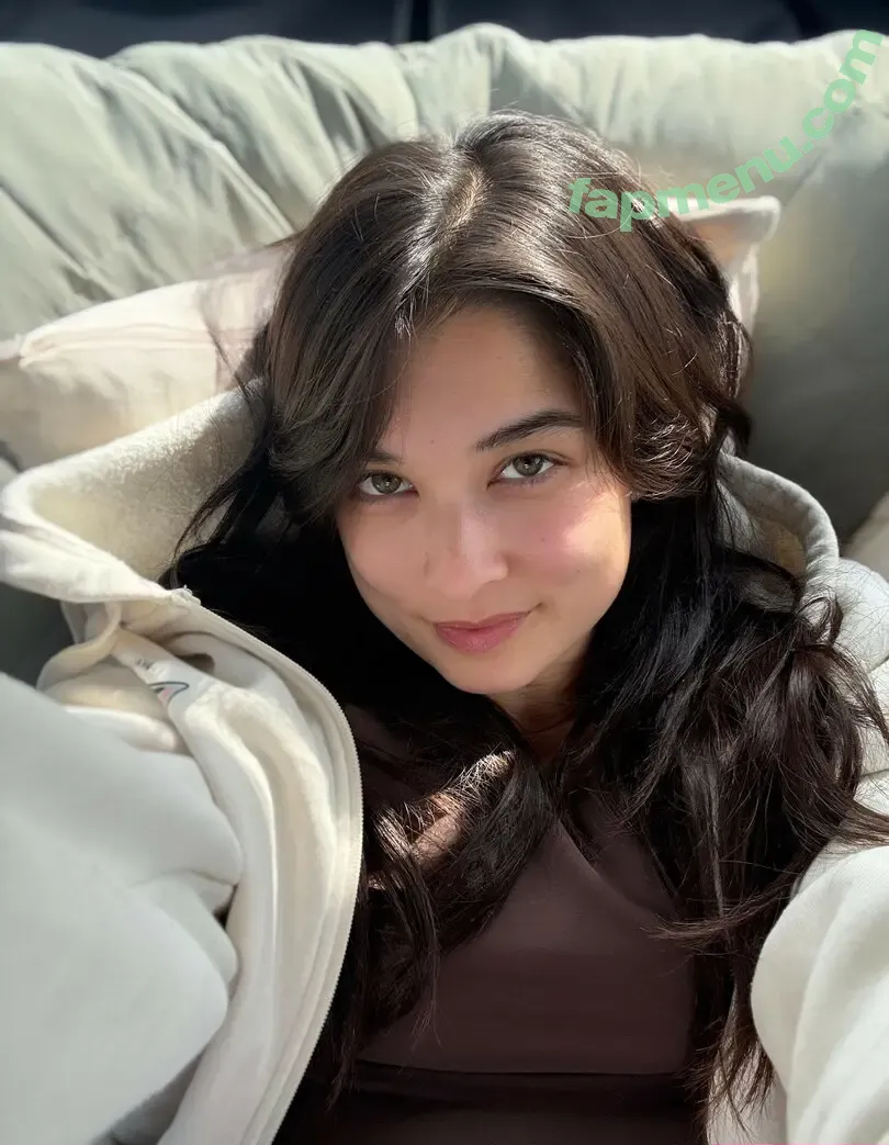 Nataliarain nude photo #0002 (ahyokamana / nataliarainofficial)