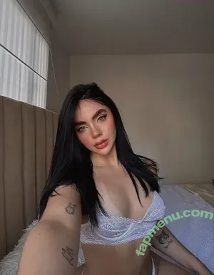  nude photo #0003