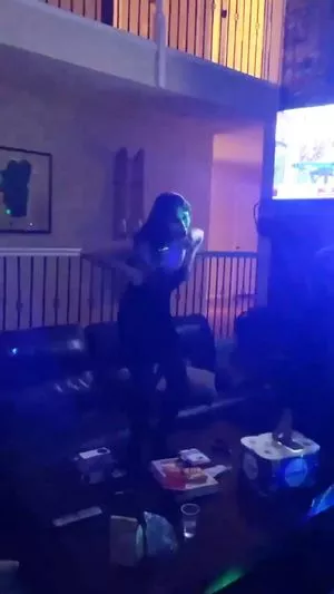 Natalie Alyn Lind / NatalieAlynLind / natalynlind nude photo #0003