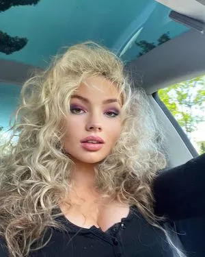 Natalie Alyn Lind / NatalieAlynLind / natalynlind nude photo #0011