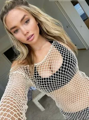 Natalie Alyn Lind / NatalieAlynLind / natalynlind nude photo #0134