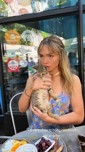 Natalie Alyn Lind / NatalieAlynLind / natalynlind nude photo #0173