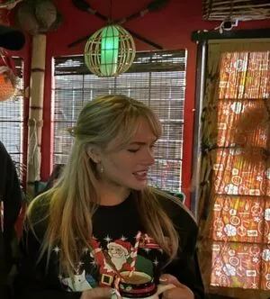 Natalie Alyn Lind / NatalieAlynLind / natalynlind nude photo #0235