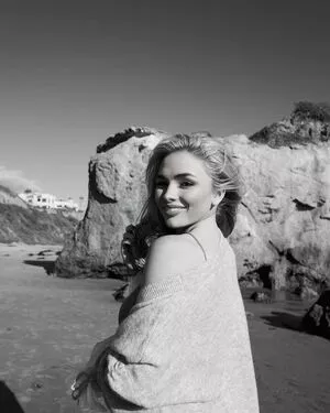 Natalie Alyn Lind / NatalieAlynLind / natalynlind nude photo #0252