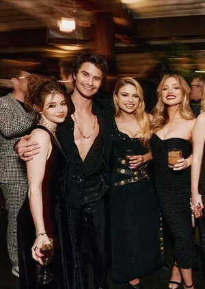 Natalie Alyn Lind / NatalieAlynLind / natalynlind nude photo #0271