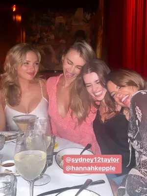 Natalie Alyn Lind / NatalieAlynLind / natalynlind nude photo #0309