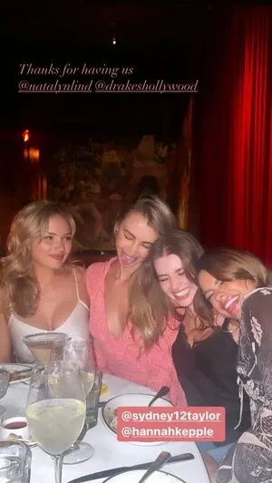 Natalie Alyn Lind / NatalieAlynLind / natalynlind nude photo #0310