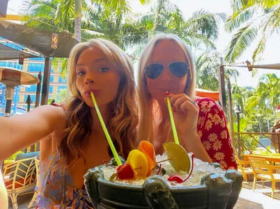 Natalie Alyn Lind / NatalieAlynLind / natalynlind nude photo #0328