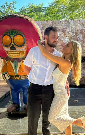 Natalie Alyn Lind / NatalieAlynLind / natalynlind nude photo #0342