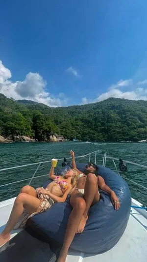 Natalie Alyn Lind / NatalieAlynLind / natalynlind nude photo #0344