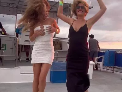 Natalie Alyn Lind / NatalieAlynLind / natalynlind nude photo #0351