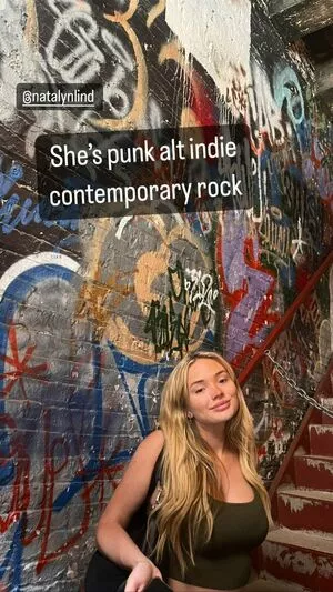 Natalie Alyn Lind / NatalieAlynLind / natalynlind nude photo #0361