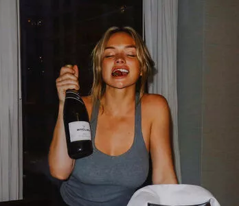 Natalie Alyn Lind / NatalieAlynLind / natalynlind nude photo #0370