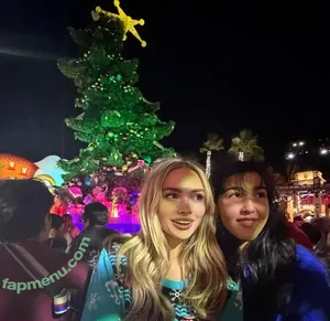 Natalie Alyn Lind / NatalieAlynLind / natalynlind nude photo #0933