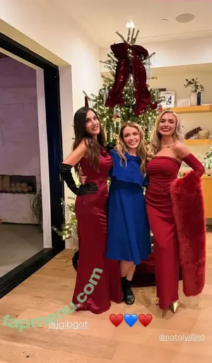 Natalie Alyn Lind / NatalieAlynLind / natalynlind nude photo #0940