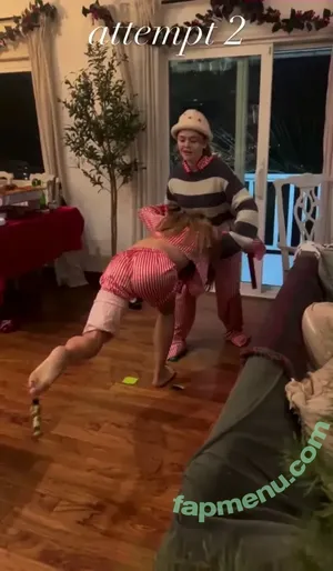 Natalie Alyn Lind / NatalieAlynLind / natalynlind nude photo #0949