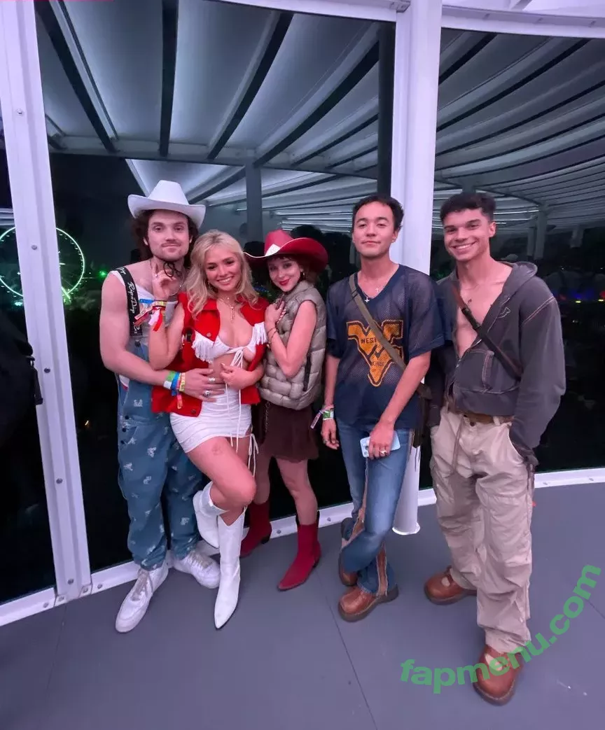 Natalie Alyn Lind nude photo #0056 (NatalieAlynLind / natalynlind)