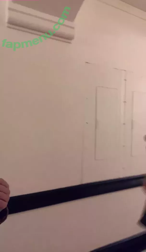 Natalie Alyn Lind nude photo #0113 (NatalieAlynLind / natalynlind)