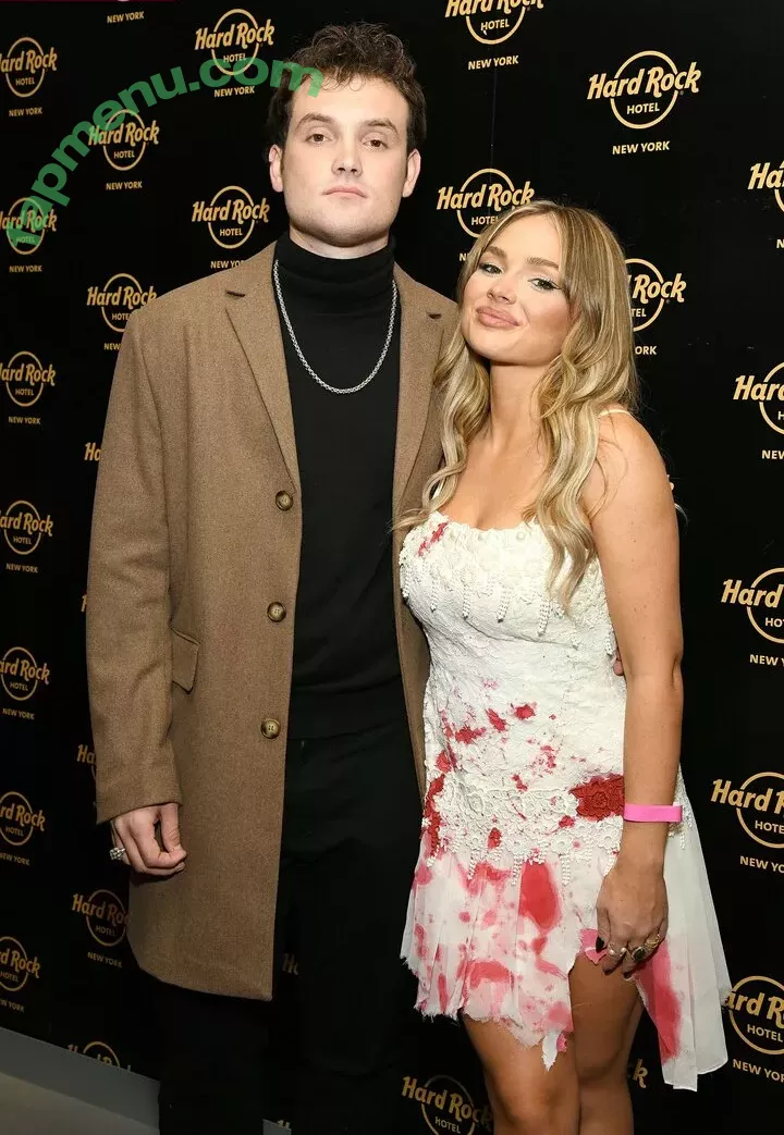 Natalie Alyn Lind nude photo #0205 (NatalieAlynLind / natalynlind)