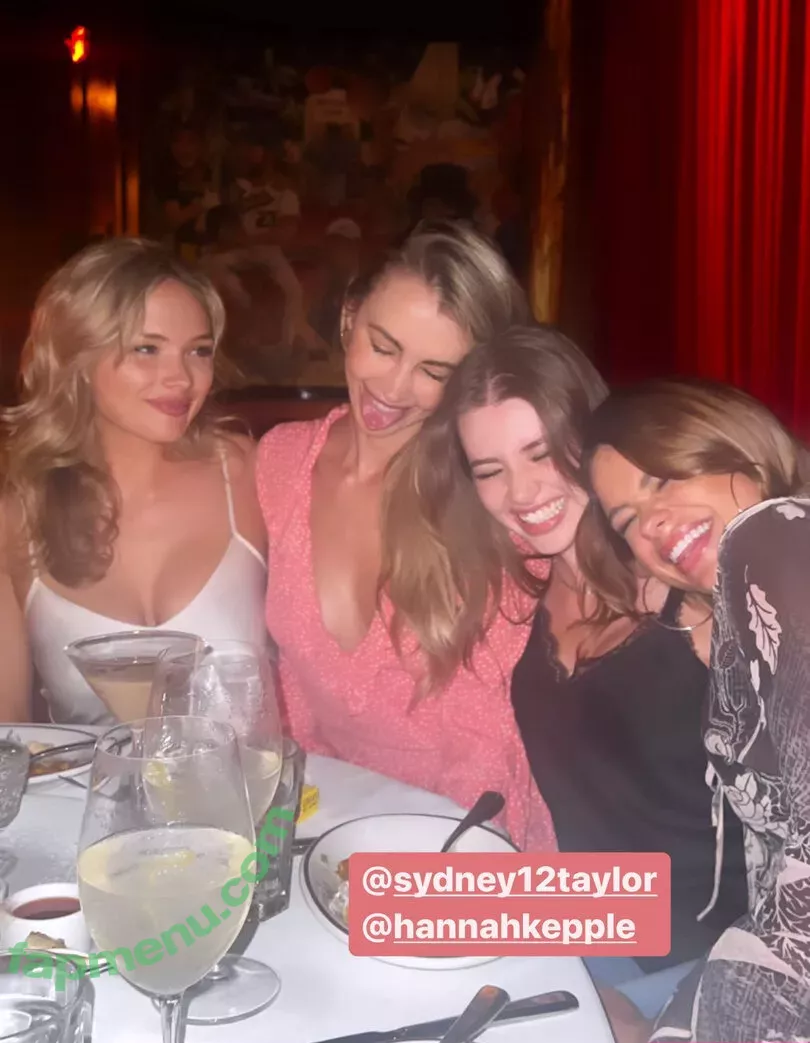 Natalie Alyn Lind nude photo #0309 (NatalieAlynLind / natalynlind)