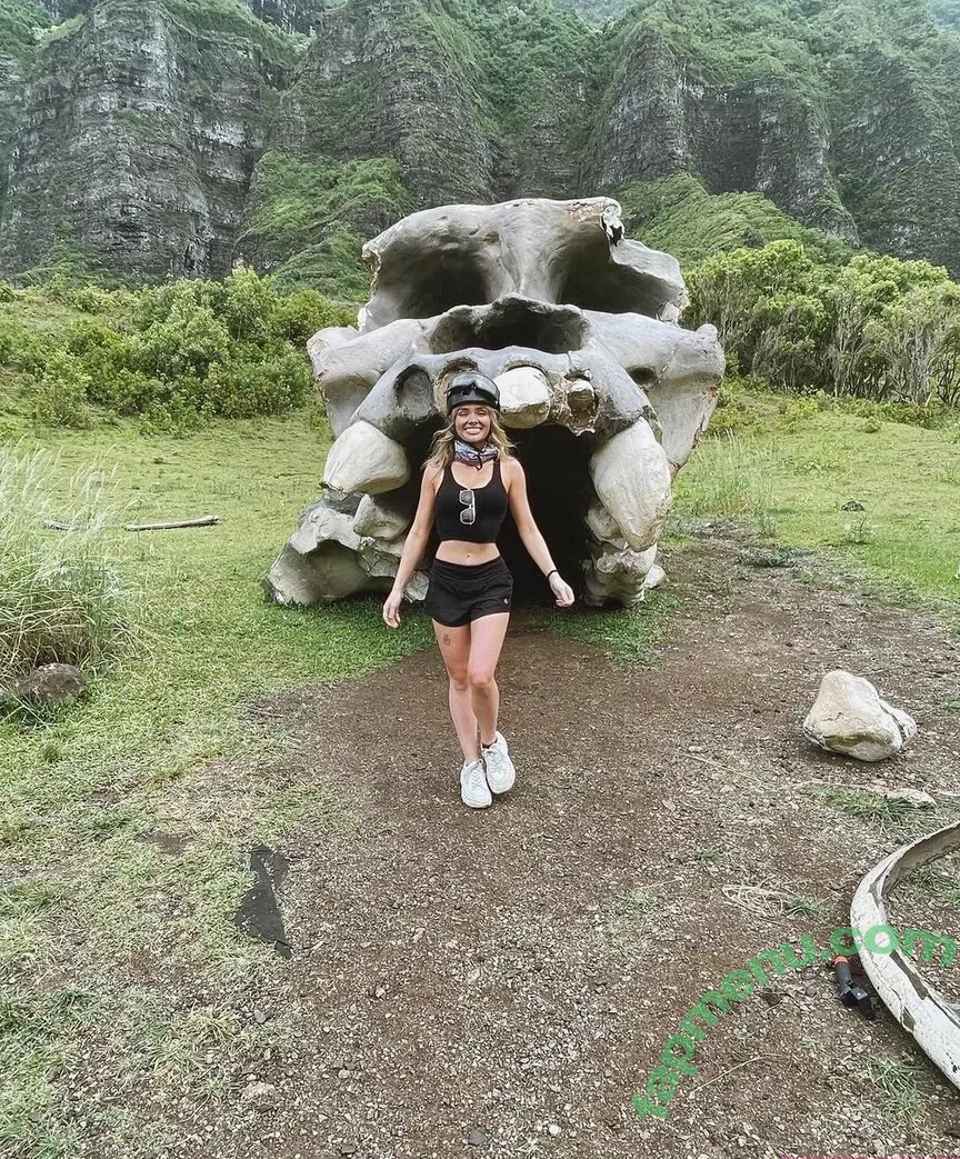 Natalie Alyn Lind nude photo #0318 (NatalieAlynLind / natalynlind)