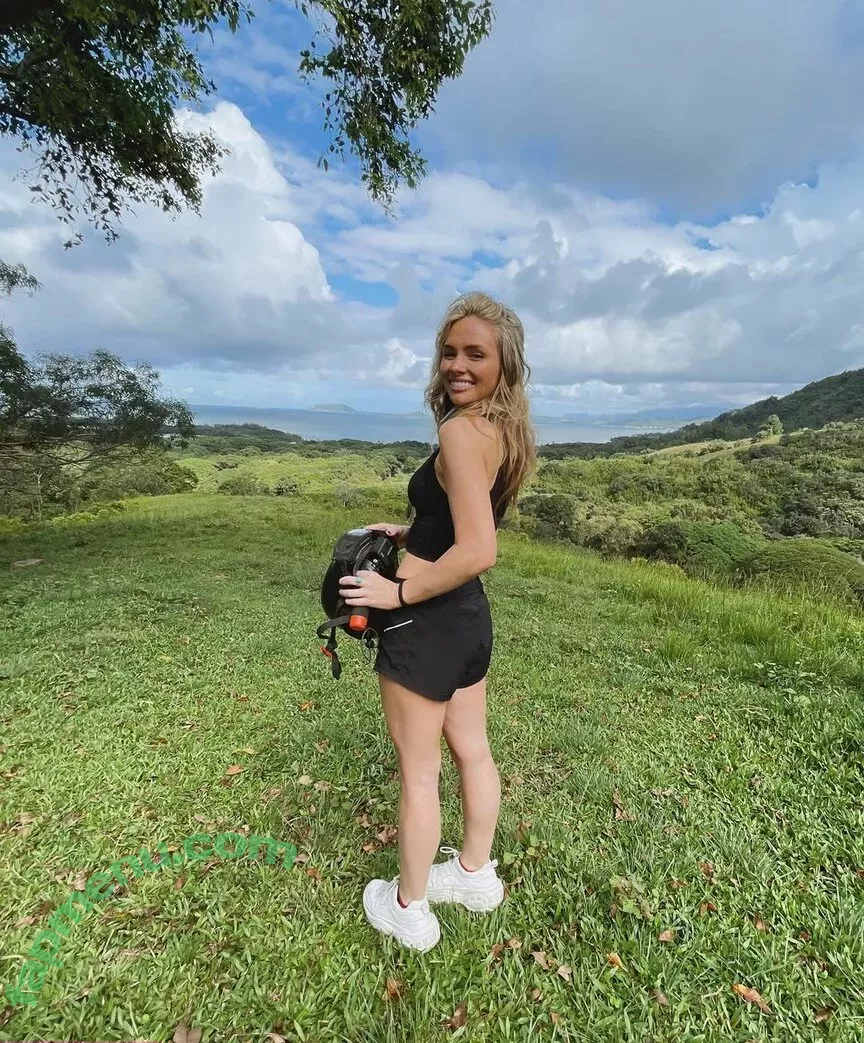 Natalie Alyn Lind nude photo #0319 (NatalieAlynLind / natalynlind)